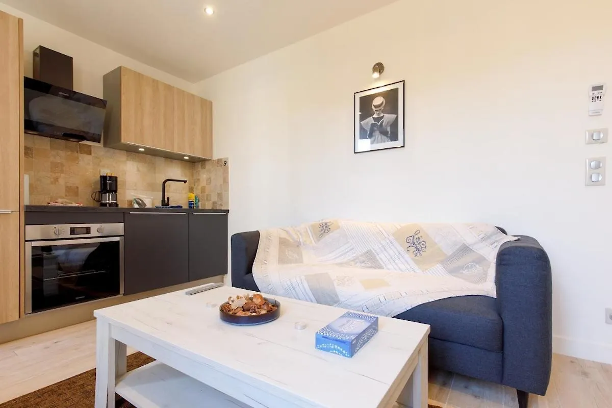 Apartment Domino-Pepite Moderne Neuve, Calme, Climatisee, Wifi Le Cannet France